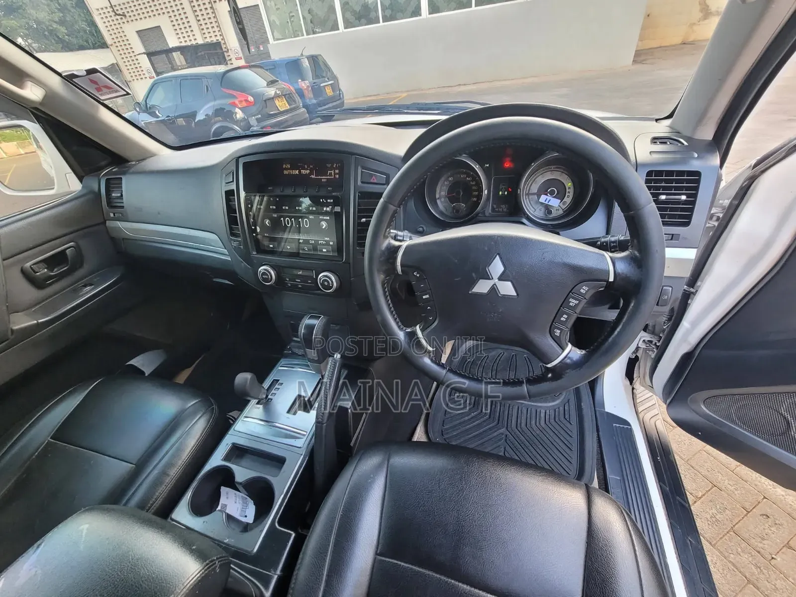 Mitsubishi Pajero 3.2 Di-Dc GLS 2011 White