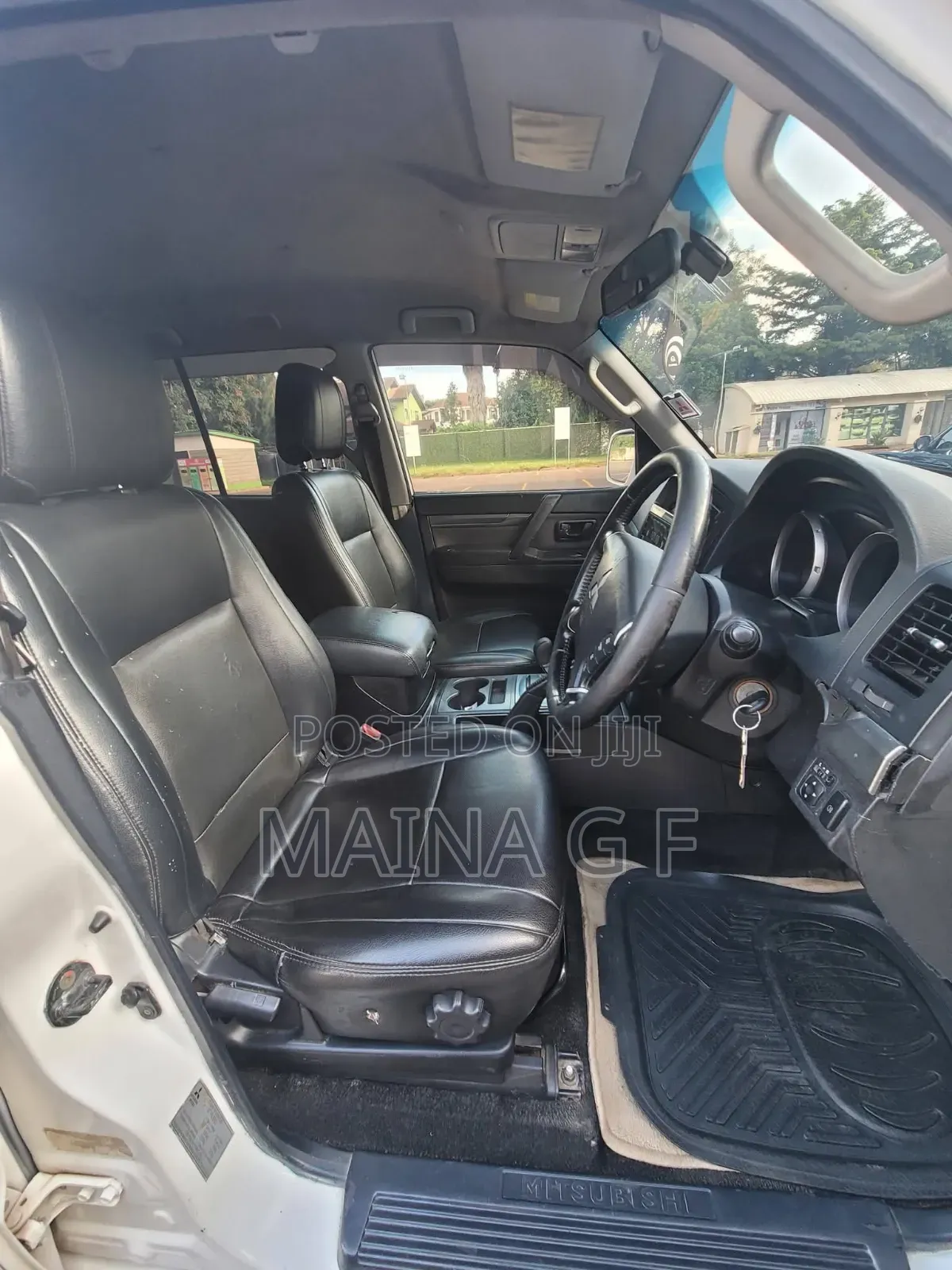 Mitsubishi Pajero 3.2 Di-Dc GLS 2011 White