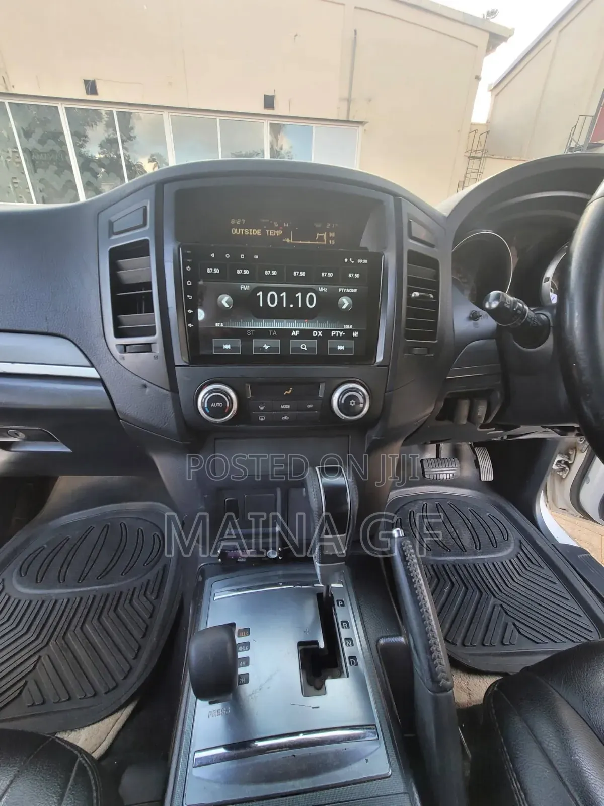 Mitsubishi Pajero 3.2 Di-Dc GLS 2011 White