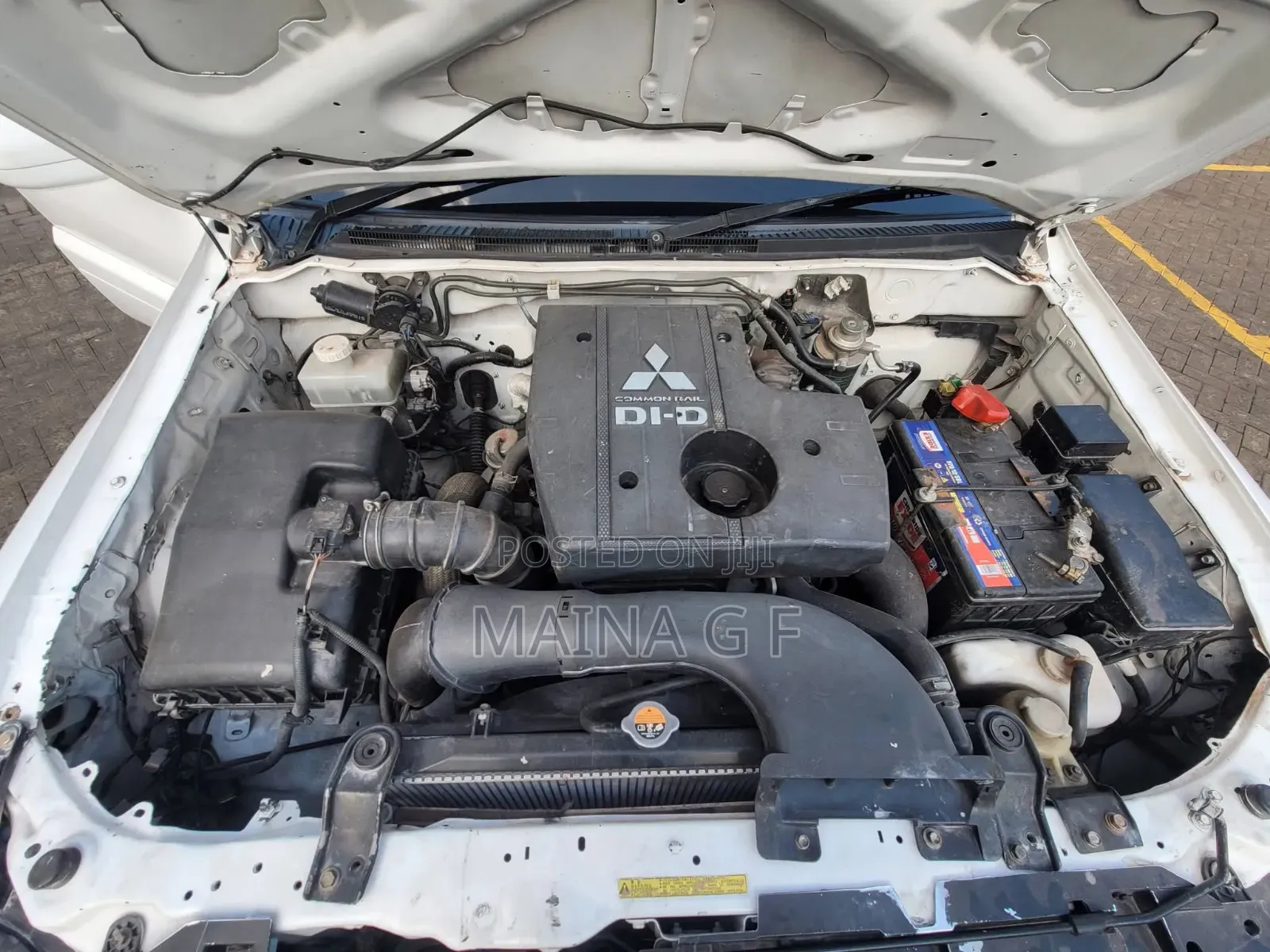 Mitsubishi Pajero 3.2 Di-Dc GLS 2011 White