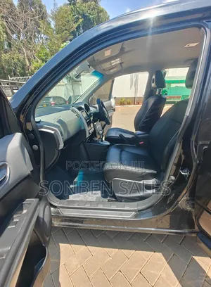 Nissan X-Trail 2.0 Automatic 2008 Black