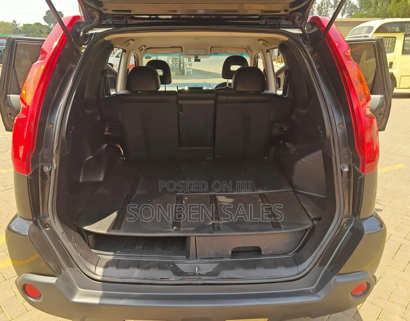 Nissan X-Trail 2.0 Automatic 2008 Black