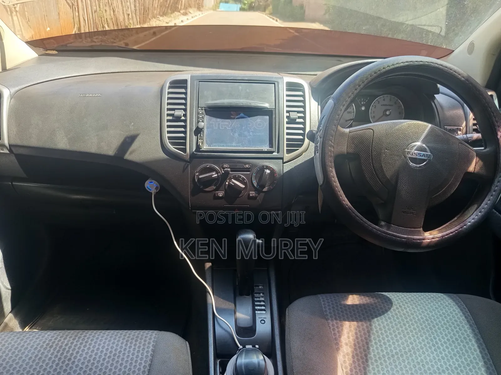 Nissan Wingroad 2011 Silver