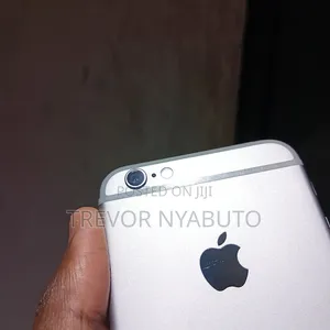 Apple iPhone 6s 16 GB Silver