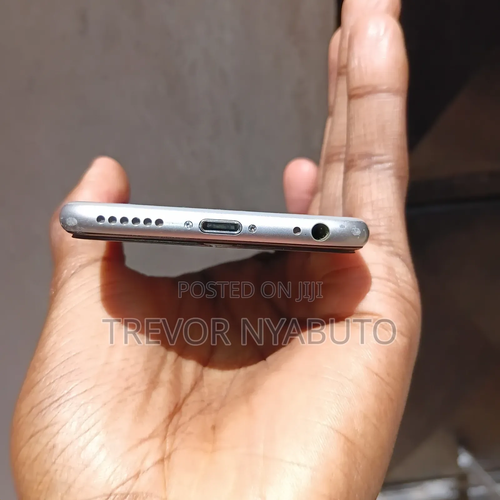 Apple iPhone 6s 16 GB Silver