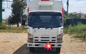 Isuzu NMR 2014 White