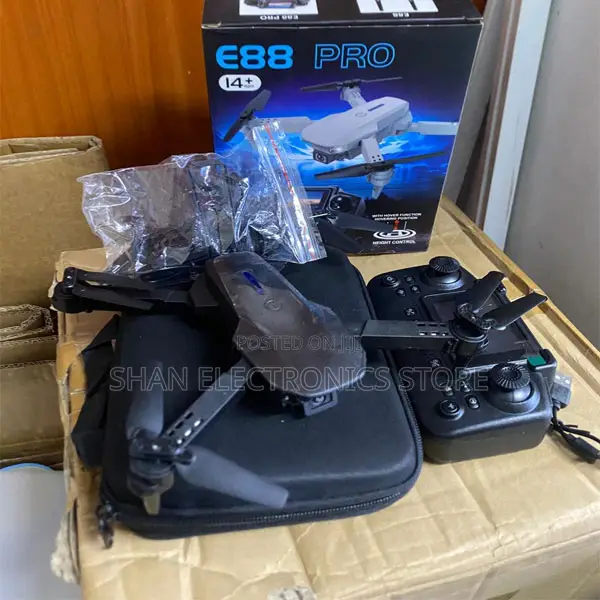 Beginner ReCording E88 Pro Drone With Camera and Screen Control