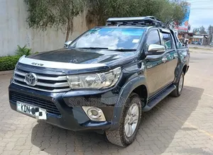 Toyota Hilux Revo Double Cab Deisel 2.4 AWD 2017 Black