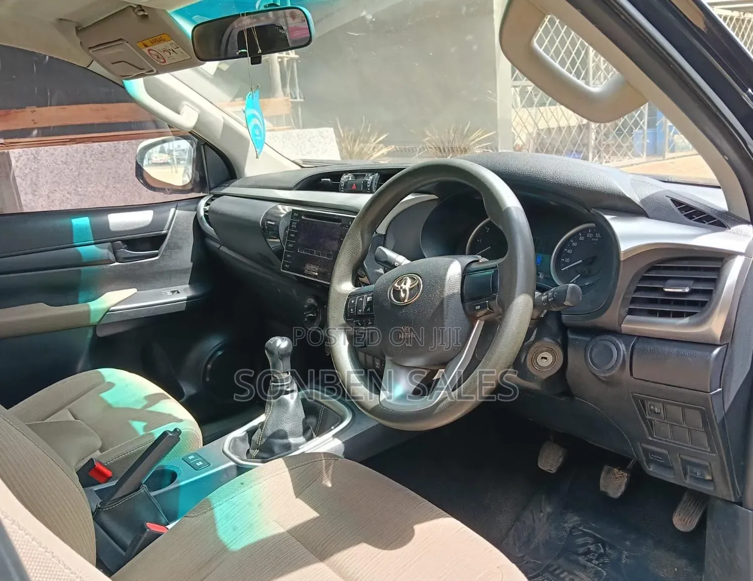 Toyota Hilux Revo Double Cab Deisel 2.4 AWD 2017 Black
