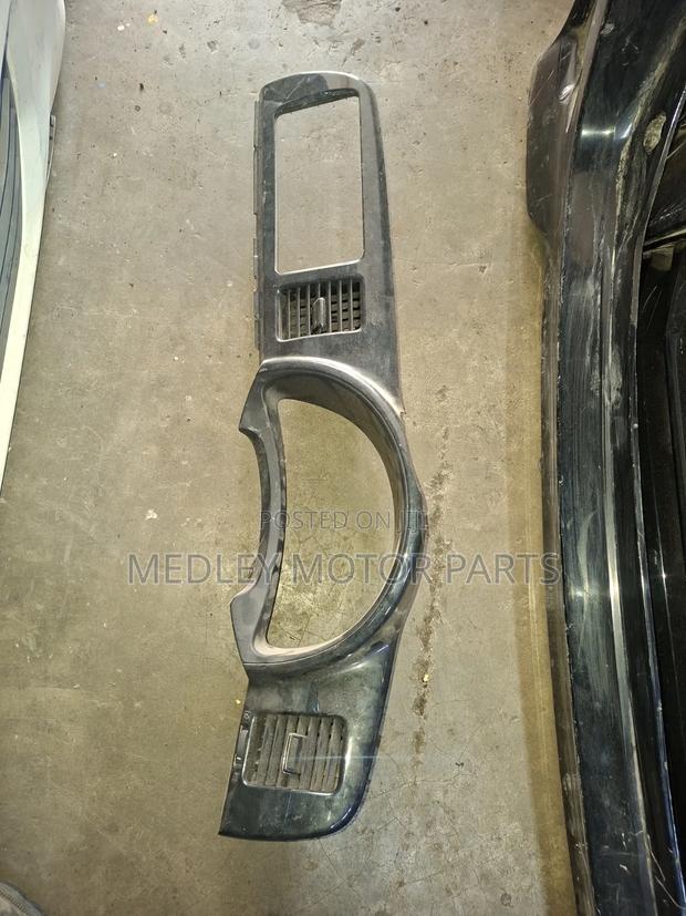Toyota Wish Console - main view