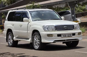 Toyota Land Cruiser 1999 White