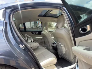 Volvo S60 2019