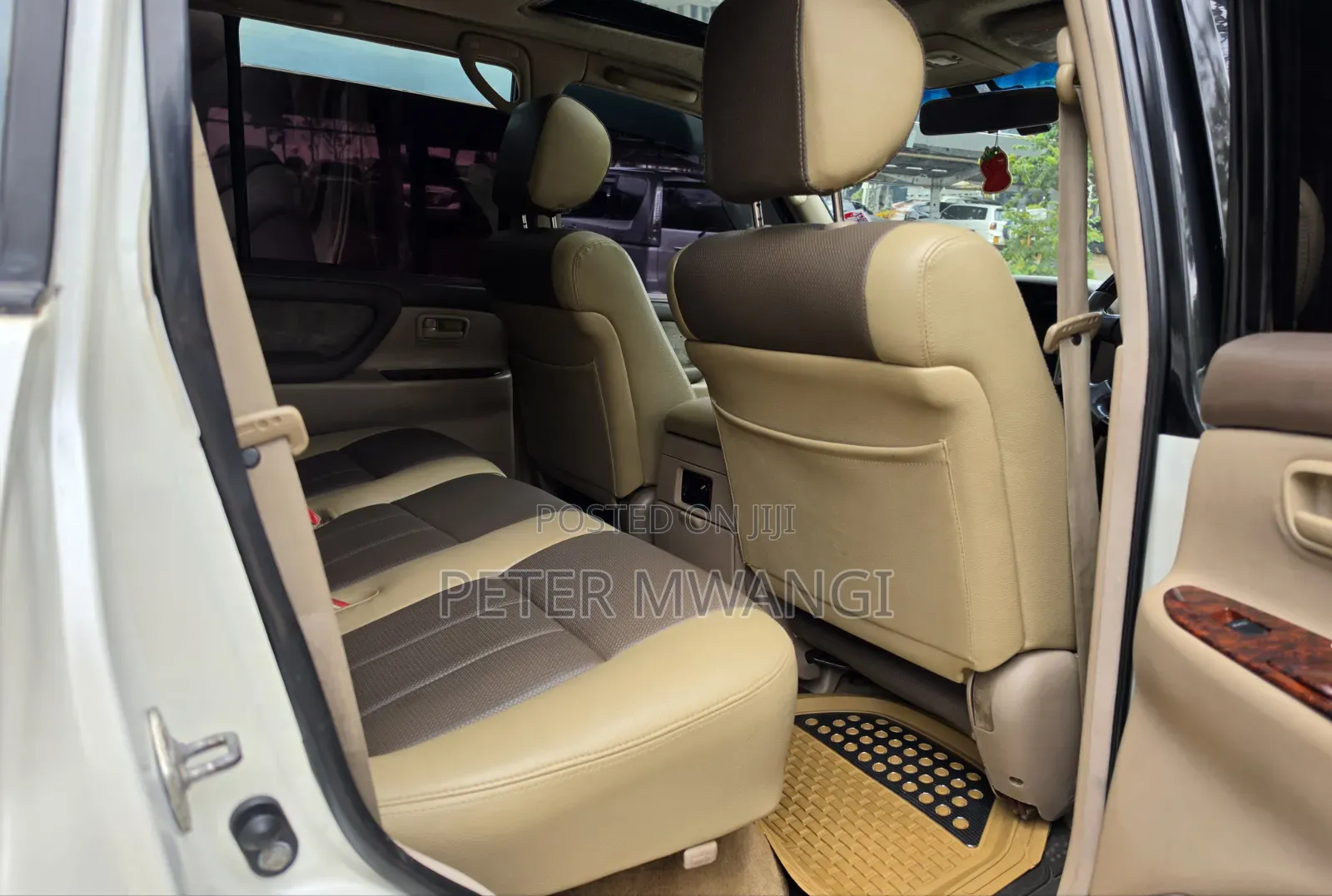 Toyota Land Cruiser 1999 White