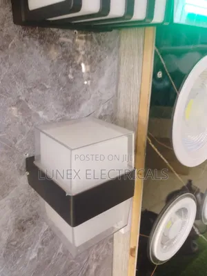 Black Outdoor Wall Light Waterproof LED Light Lamp