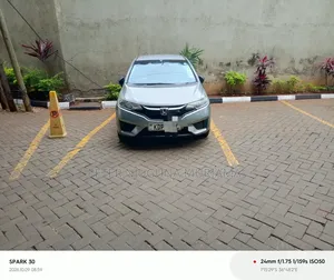 Honda Fit 2016 Silver