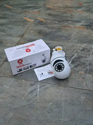 Wireless Bulb CCTV Camera With 360 Degree Rotation
