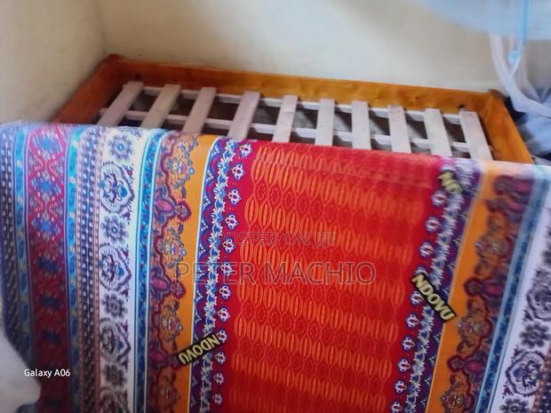 Selling a Used Mattres Still in Good Condition - thumbnail 2