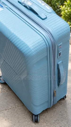  at 3700 Durable 68cm Travel Suitcase With 360° Wheels