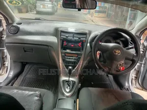 Toyota Caldina 2008 Silver