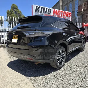 Toyota Harrier 2.0 2015 Black