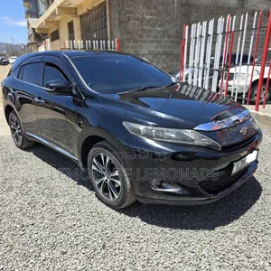 Toyota Harrier 2.0 2015 Black