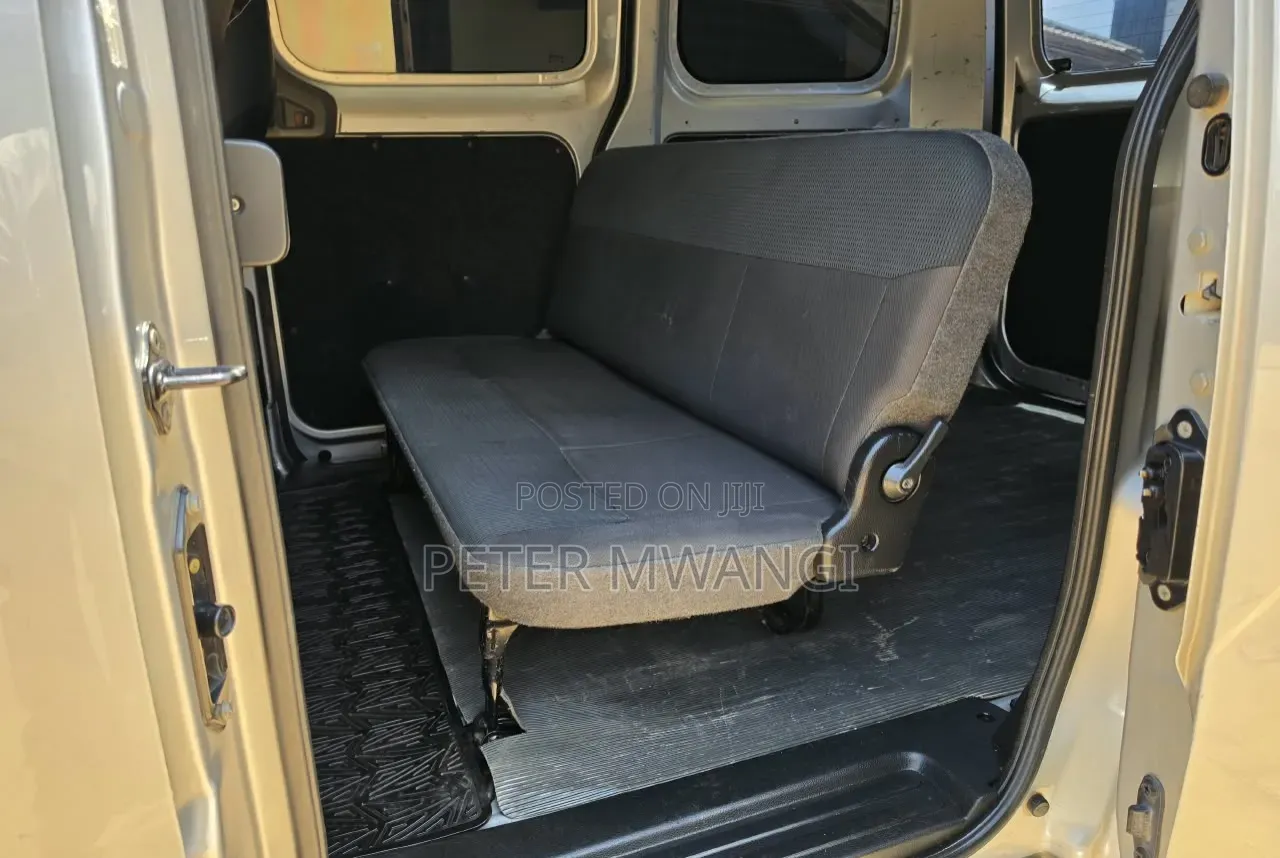 Nissan NV200 2014 Silver