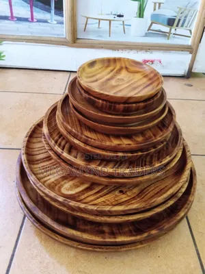 Wooden Dinner Plate 36cm / HANDCRAFTED WOODEN PLATE 14inch