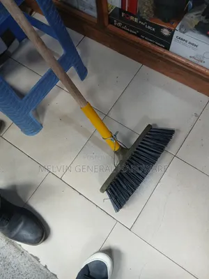 Scrubbing Bassy Brush