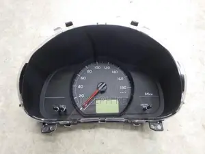 2011/2012 Vitz Clock/ Speedometer