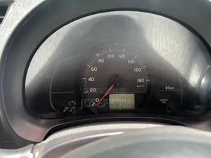 2011/2012 Vitz Clock/ Speedometer