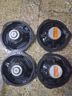 W204/W212 Speakers