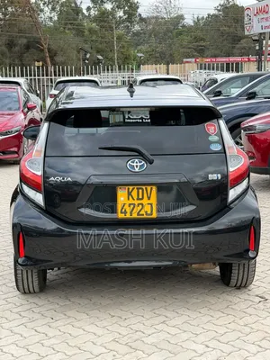 Toyota Aqua 2018 Black