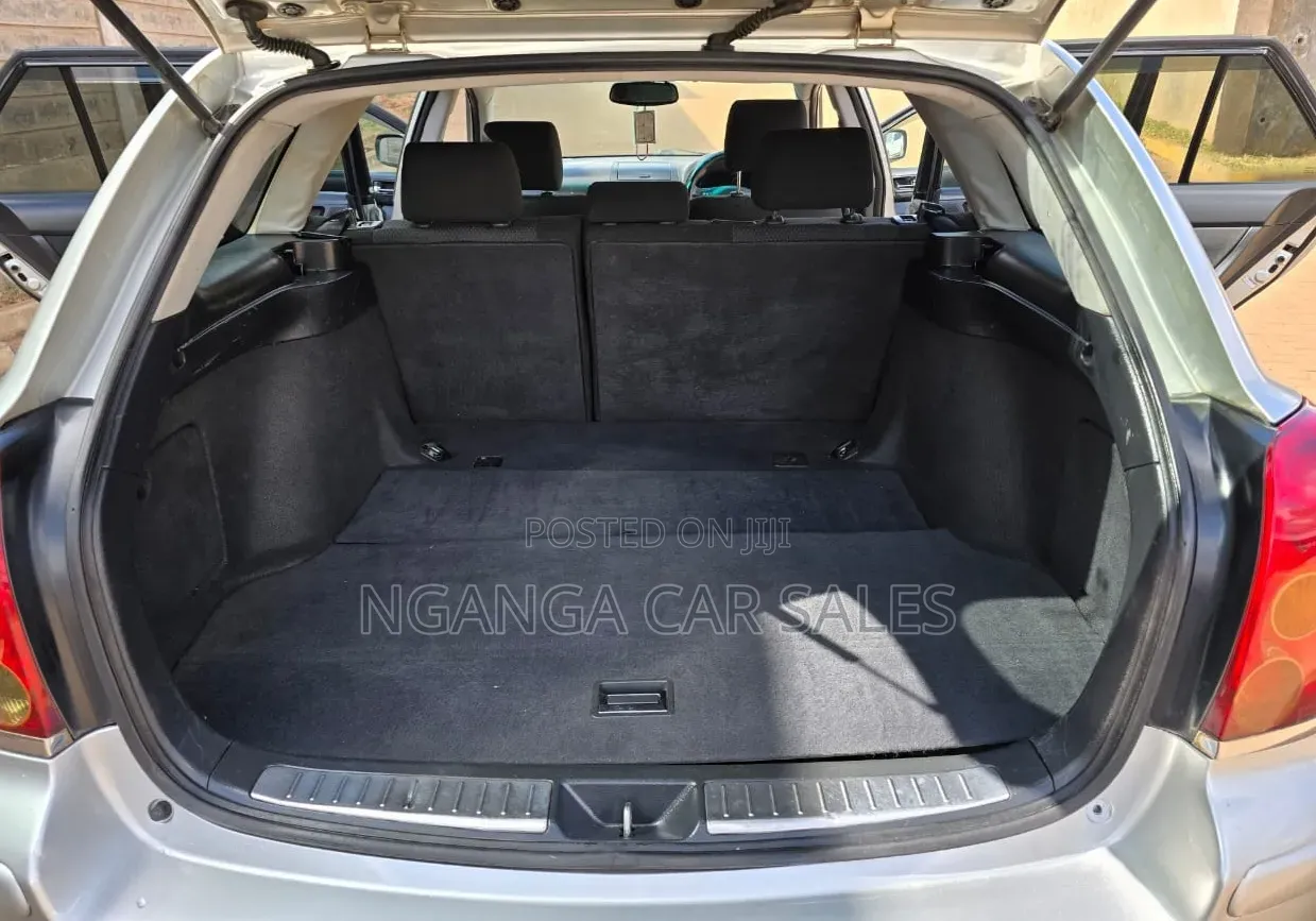 Toyota Avensis 2006 Silver