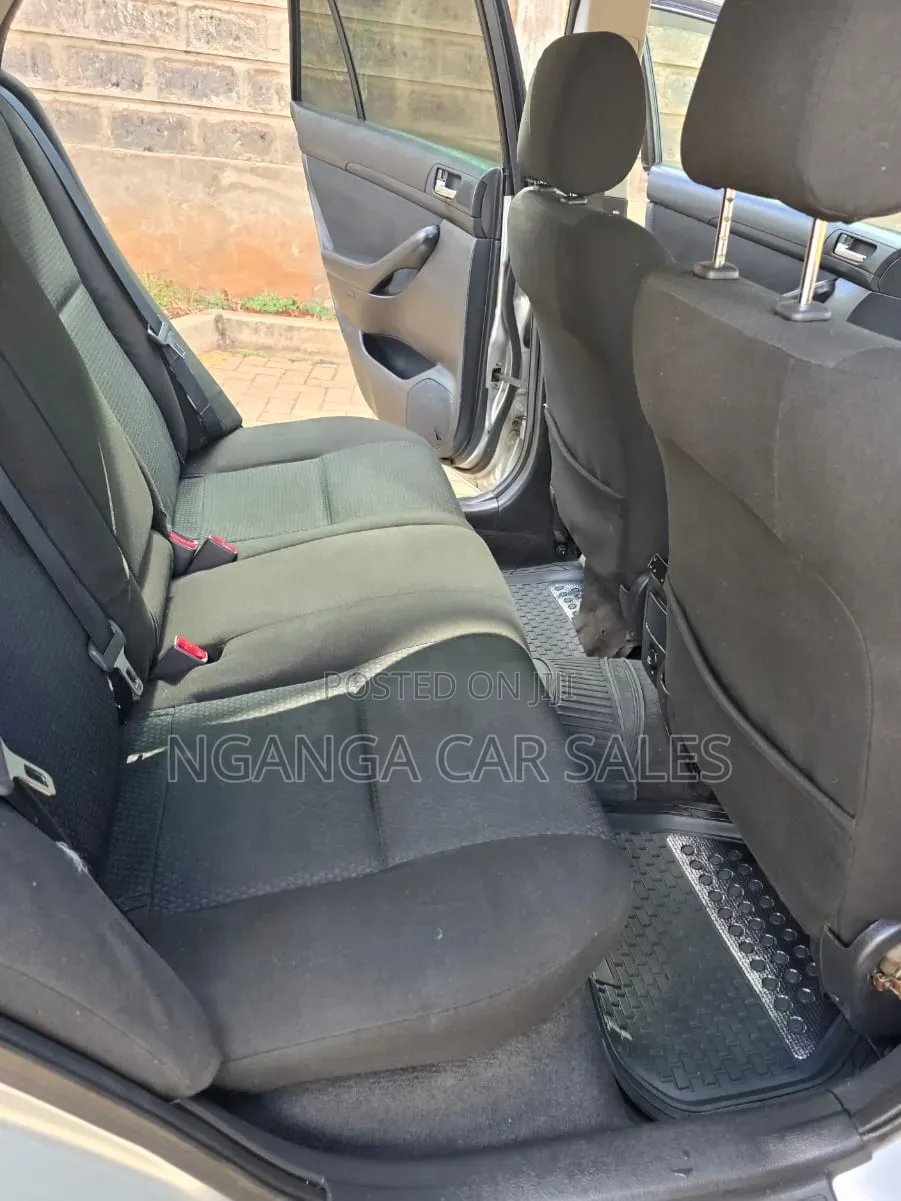 Toyota Avensis 2006 Silver