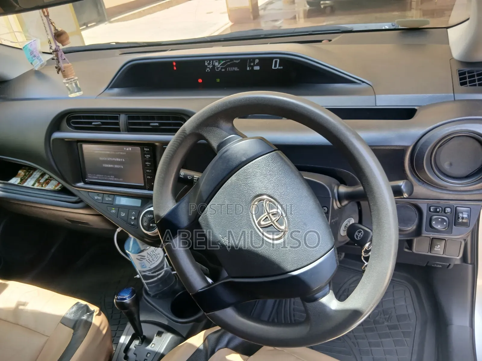 Toyota Aqua 2015 Silver