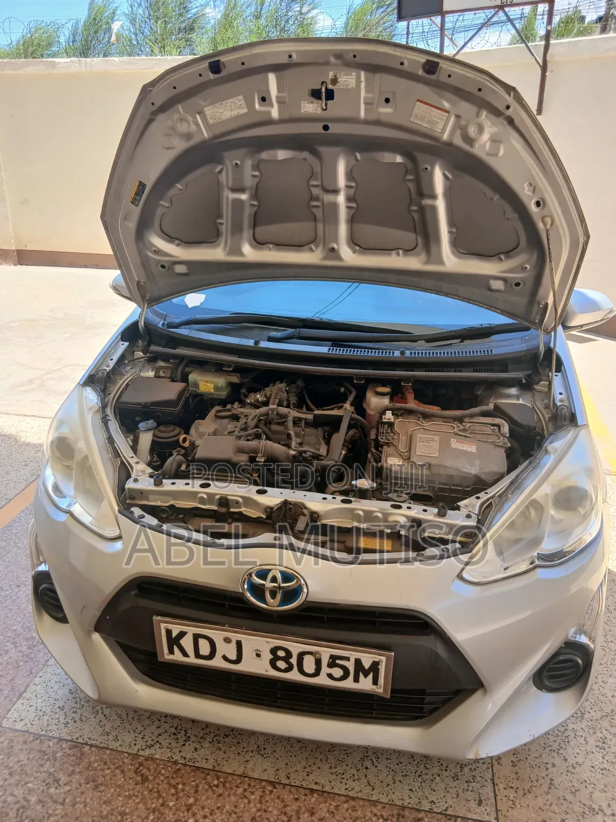 Toyota Aqua 2015 Silver