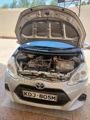 Toyota Aqua 2015 Silver