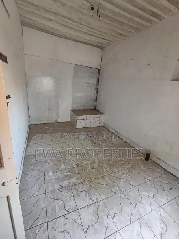 1bdrm Block of Flats in Ndia Road Near Pigot, Old Town for rent