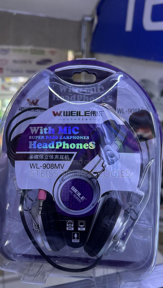 Weile Wired- Headphones With Mic - main view