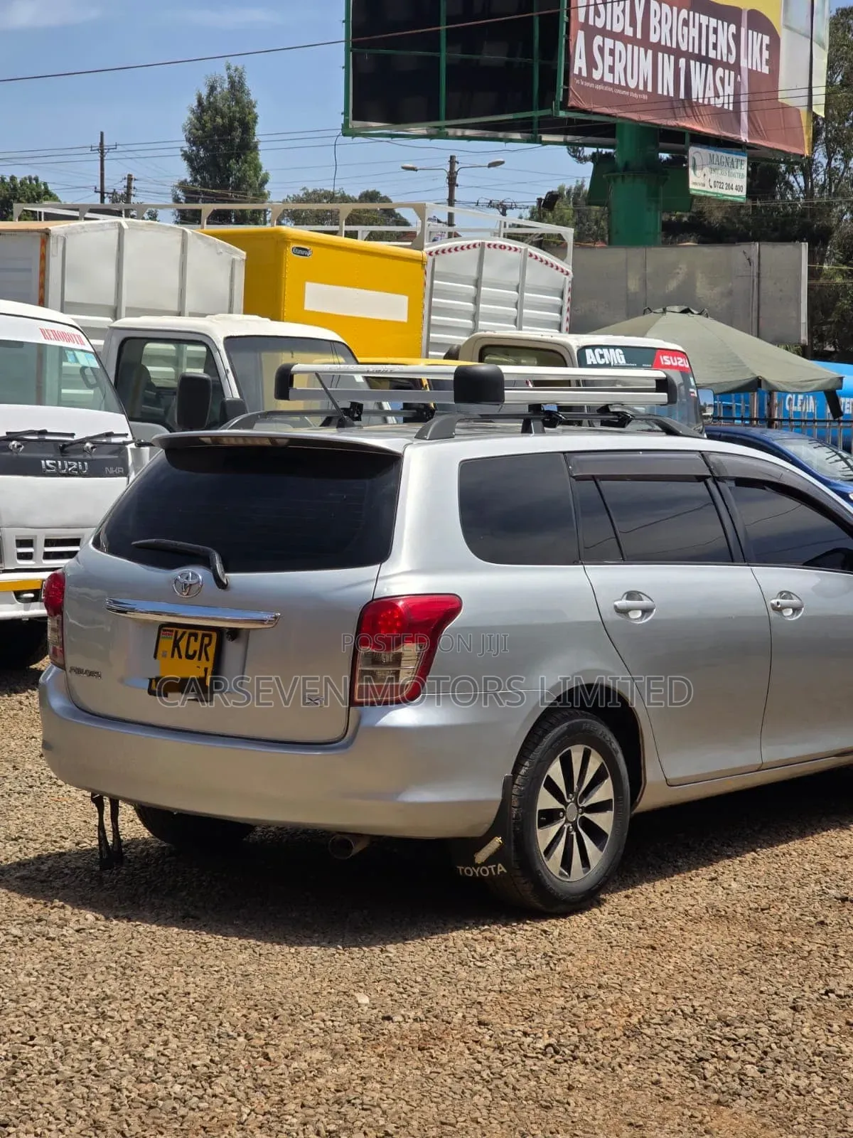 Toyota Corolla Fielder 2011 Silver