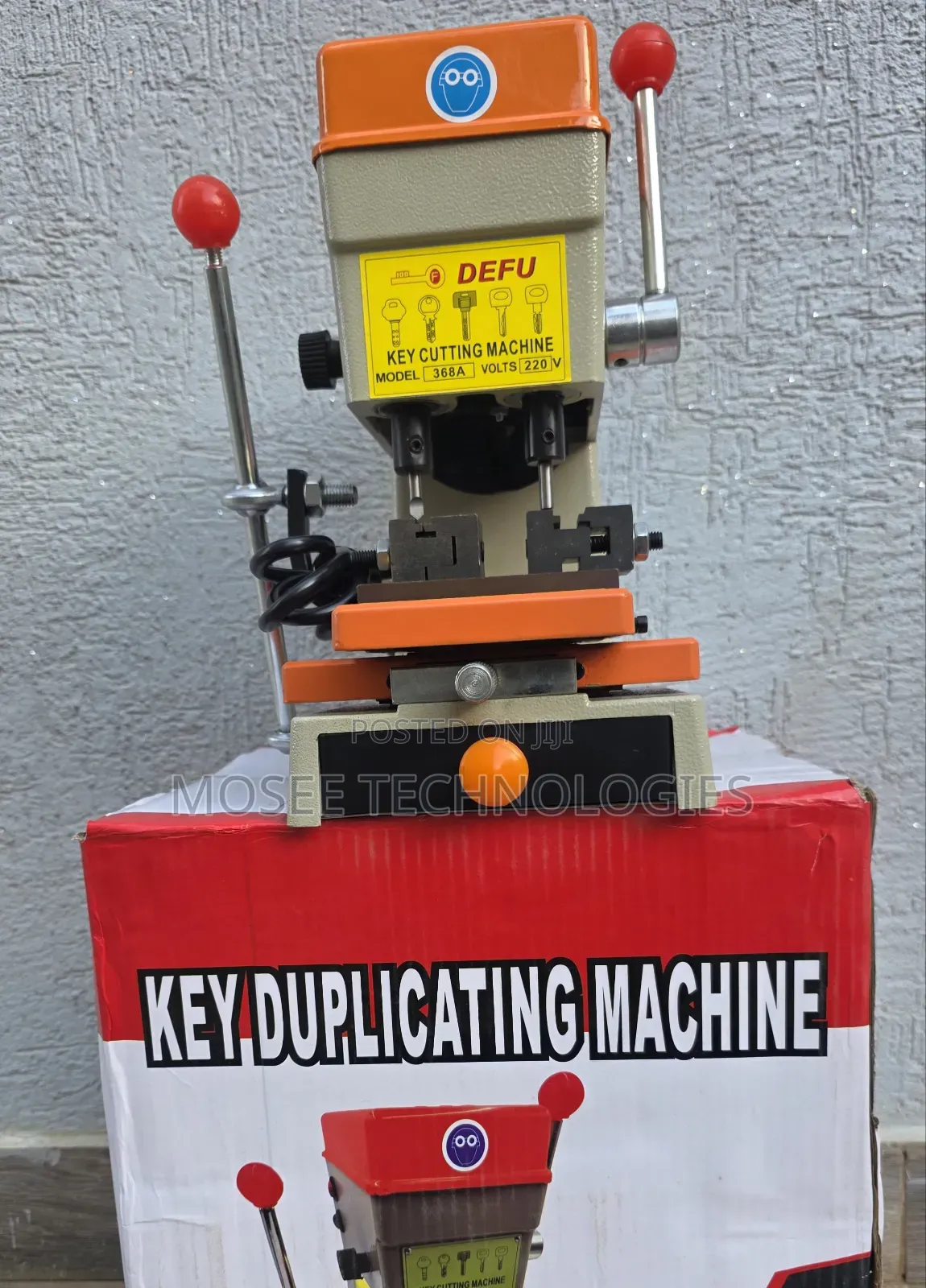 DEFU 368 Professional Electric Key Cutting Machine