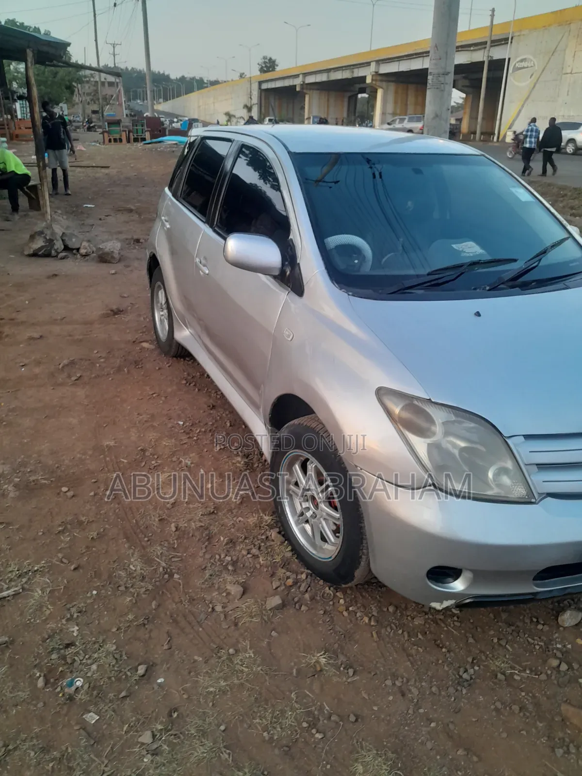 Toyota IST 2003 Silver