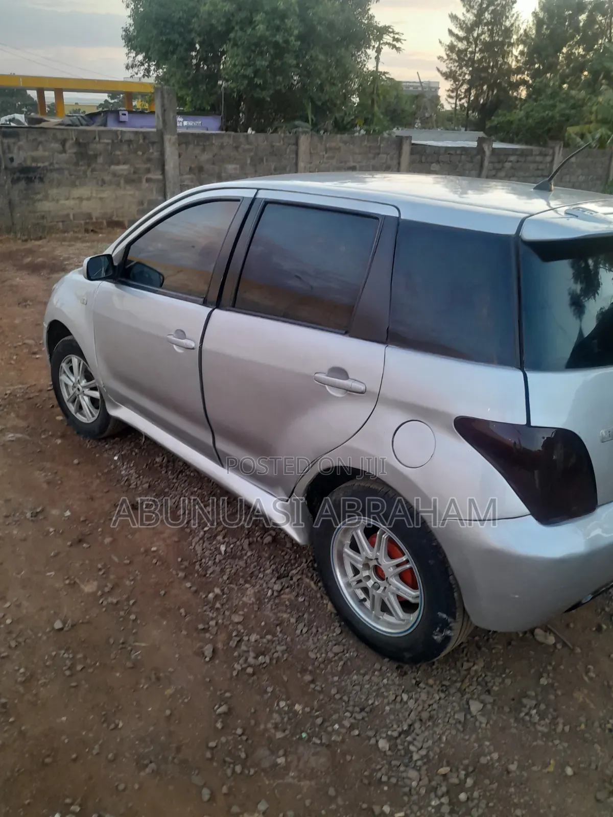 Toyota IST 2003 Silver