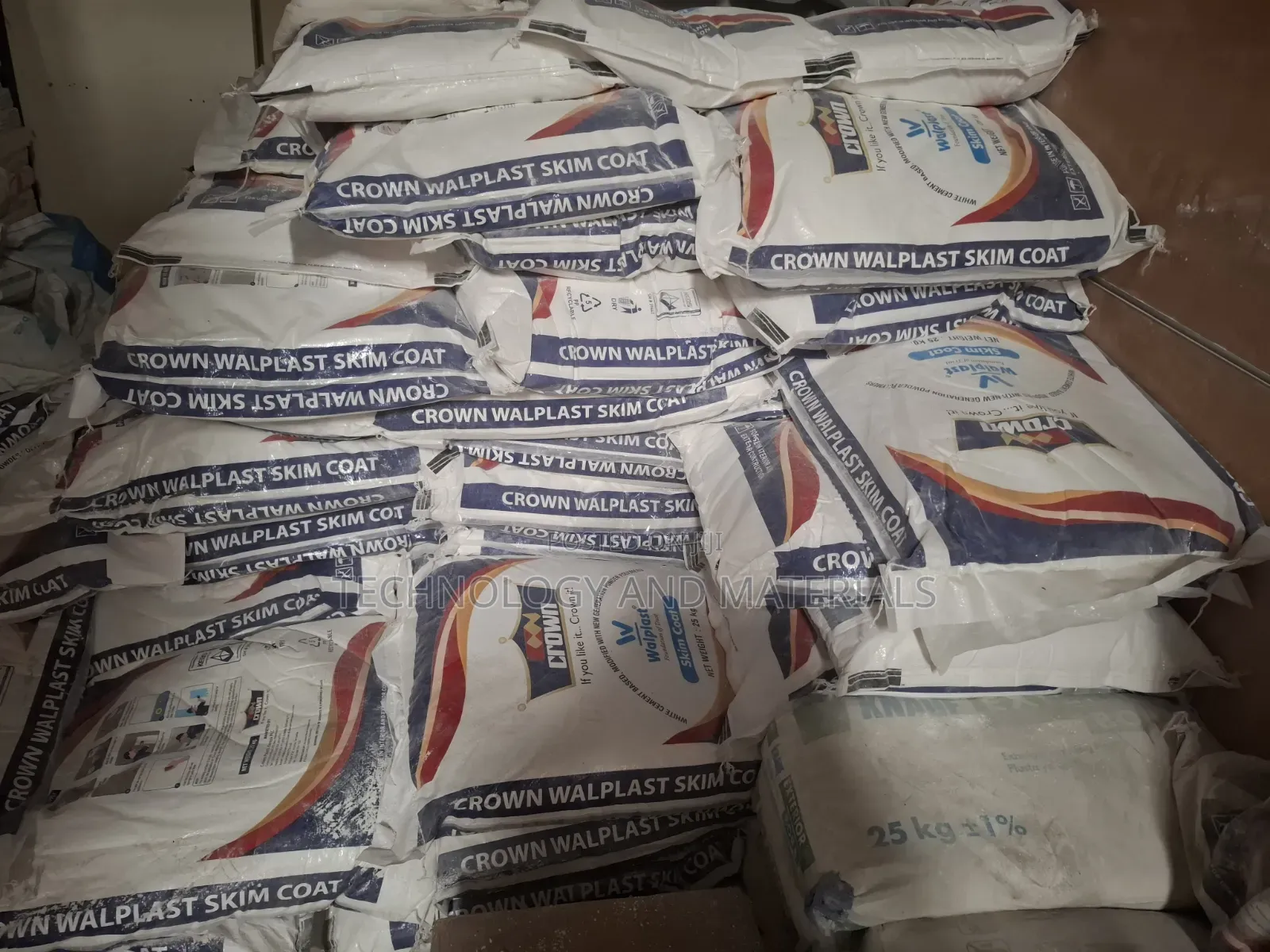 Crown Construction Adhesive Skimming Filler