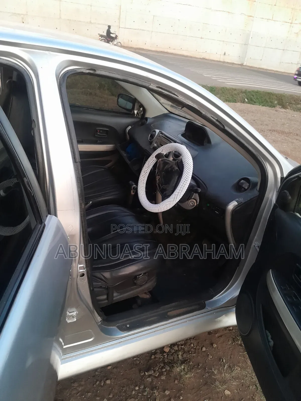Toyota IST 2003 Silver
