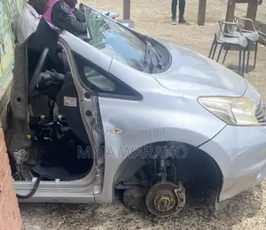 Nissan Note Half Cut