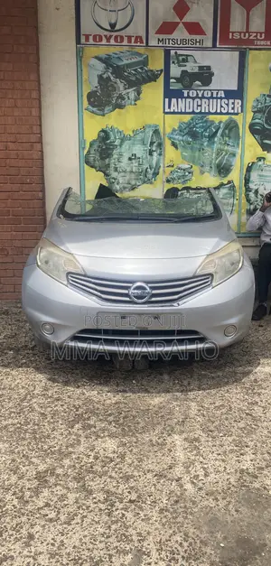 Nissan Note Half Cut