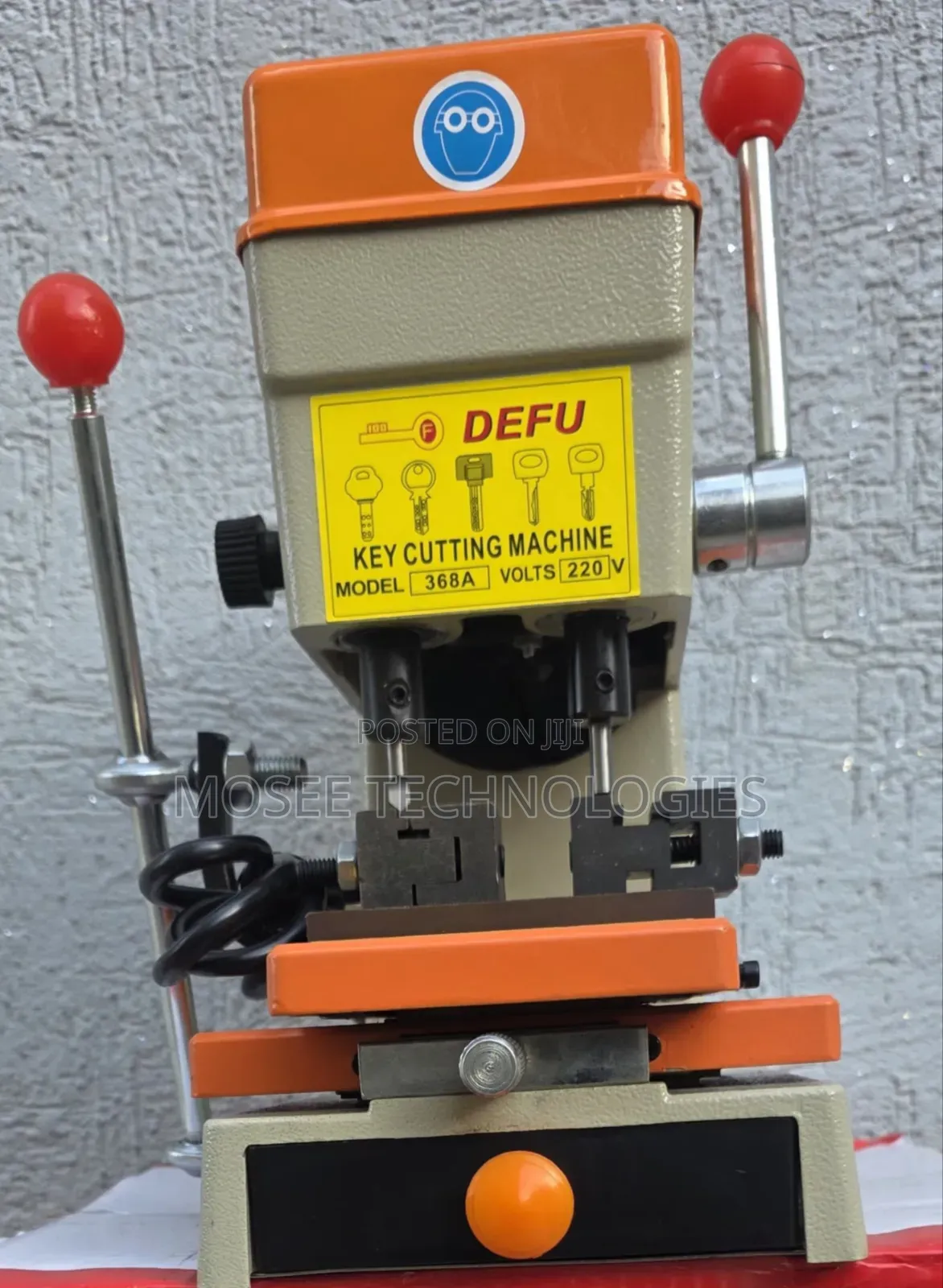 DEFU 368 Professional Locksmith Key Cutting Equipment
