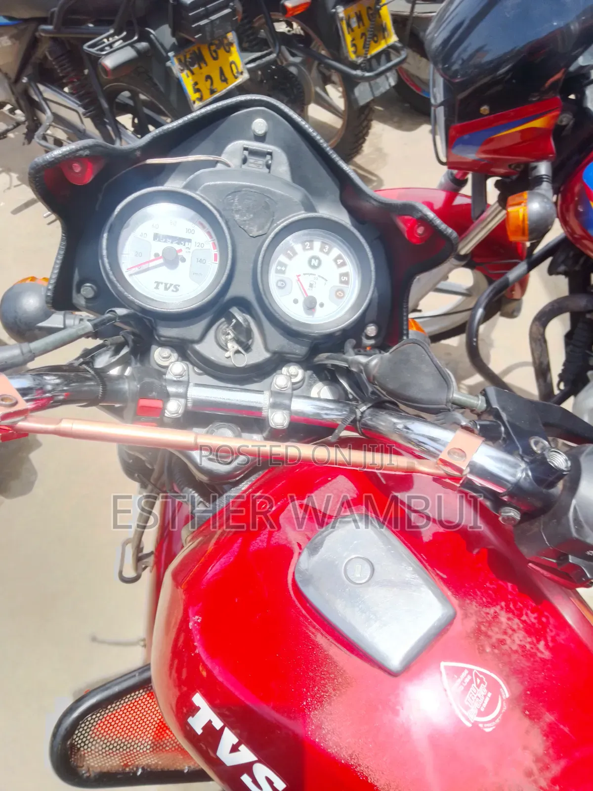 TVS HLX Plus ES 2024 Red