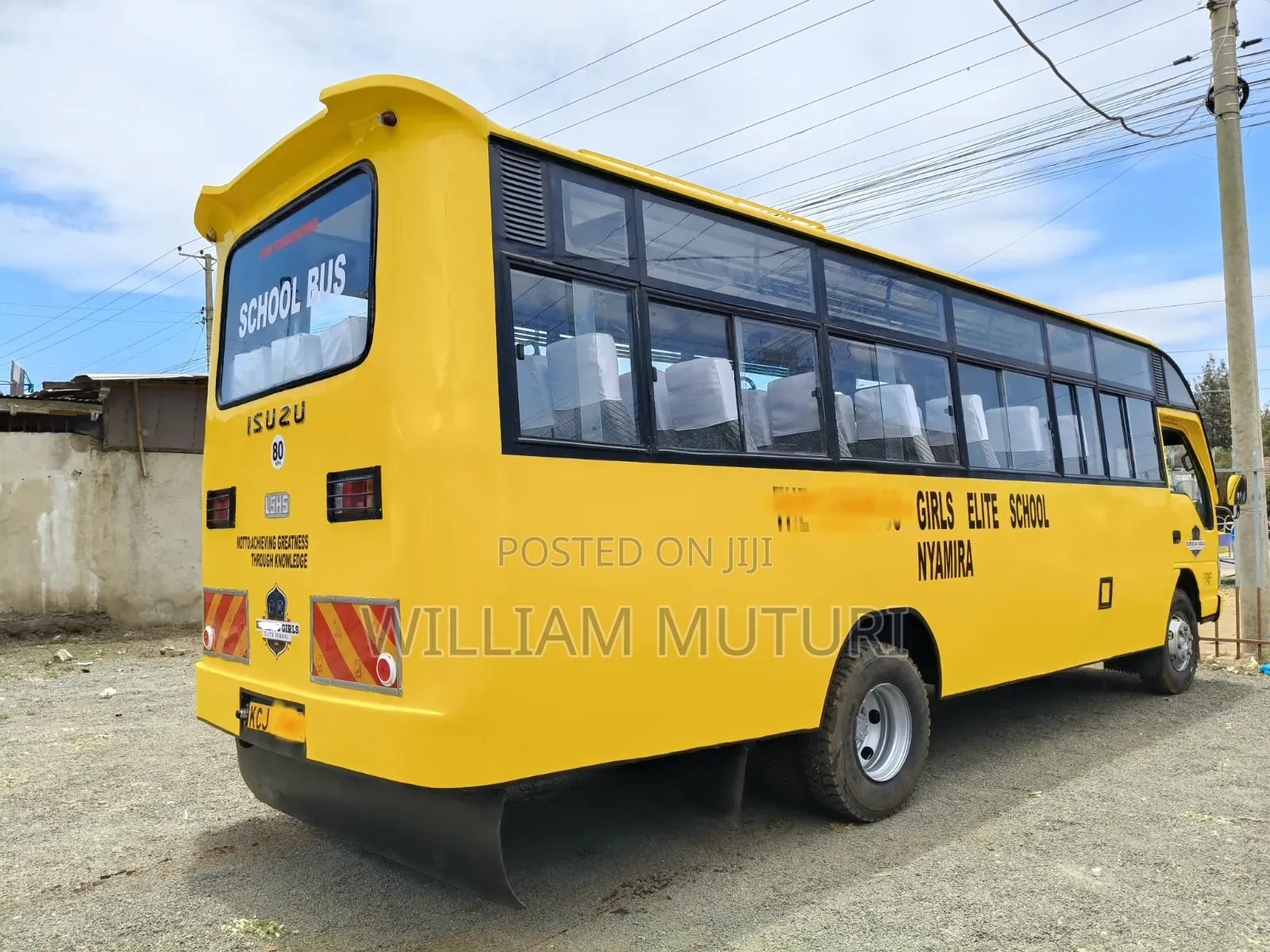 Isuzu NQR 2016 Yellow